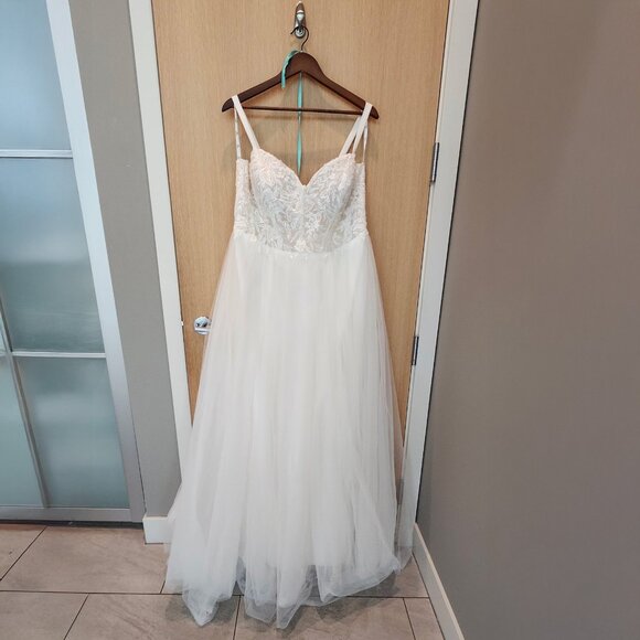 David’s Bridal DB Studio Wedding Dress Ivory 18W Plus Size Corset Tulle Slit - Picture 4 of 8